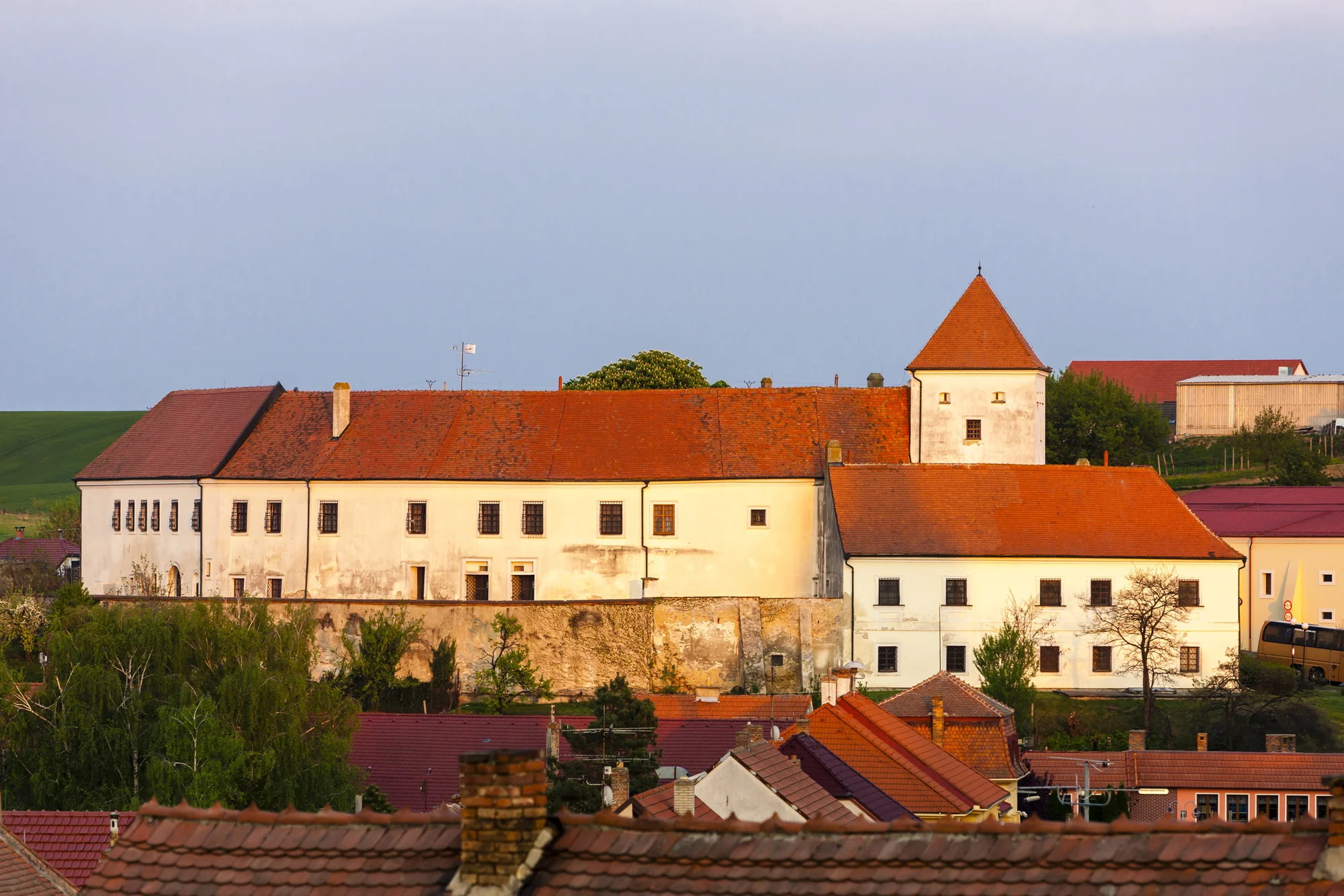 Pobyt v království vína: 1–3 noci na zámku Čejkovice s polopenzí a prohlídkou zámku