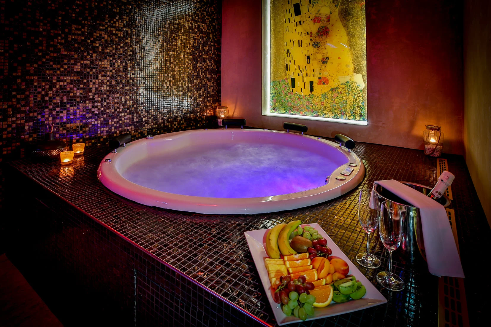 4* relax v Hluboké nad Vltavou se snídaní nebo polopenzí, wellness i kreditem na další služby
