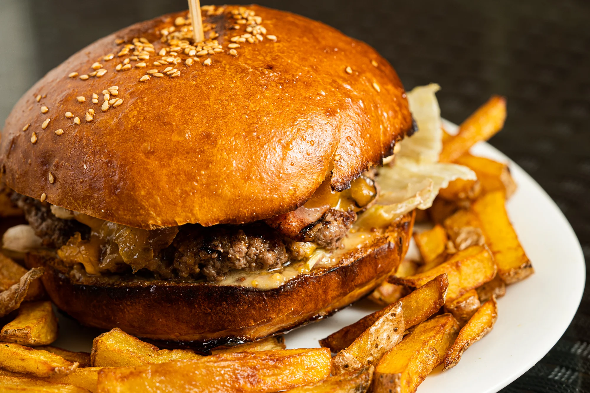 2× šťavnatý burger dle výběru z 10 druhů, 1× Pepsi: odnos s sebou