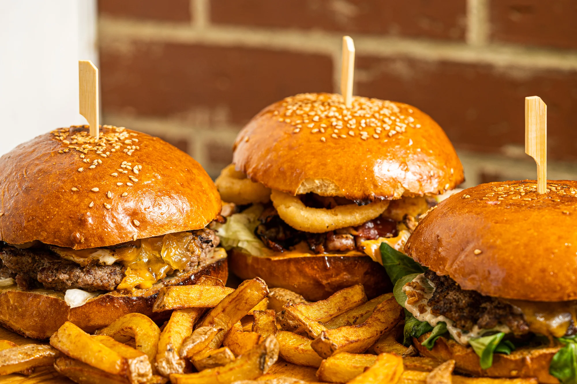 2× šťavnatý burger dle výběru z 10 druhů, 1× Pepsi: odnos s sebou