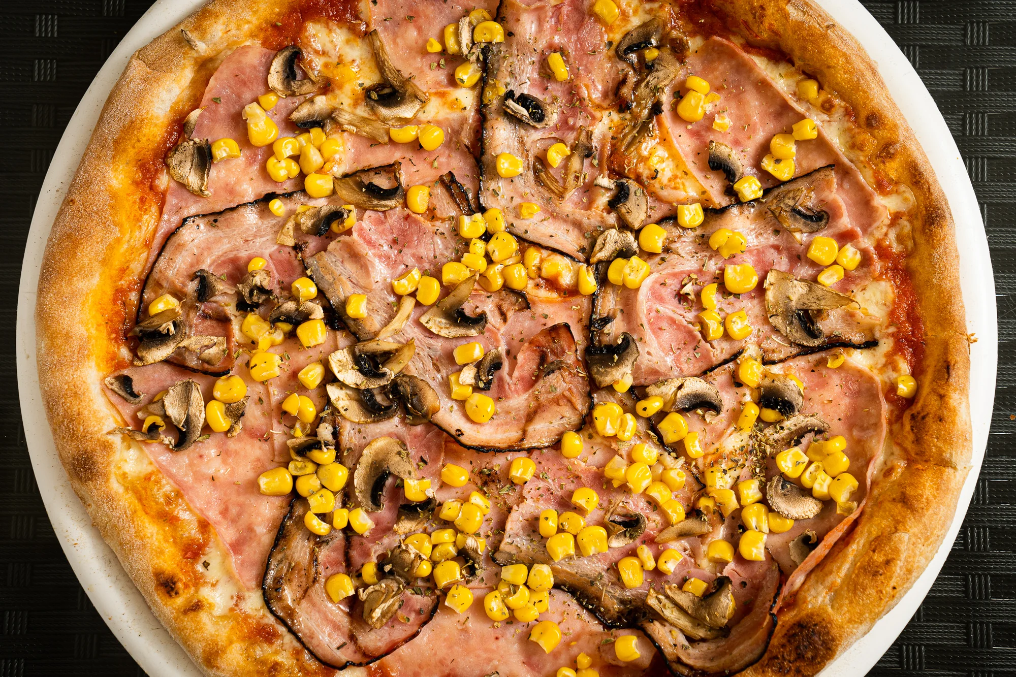 Dvě pizzy (ø 32 cm) dle výběru z mnoha druhů k odnosu s sebou