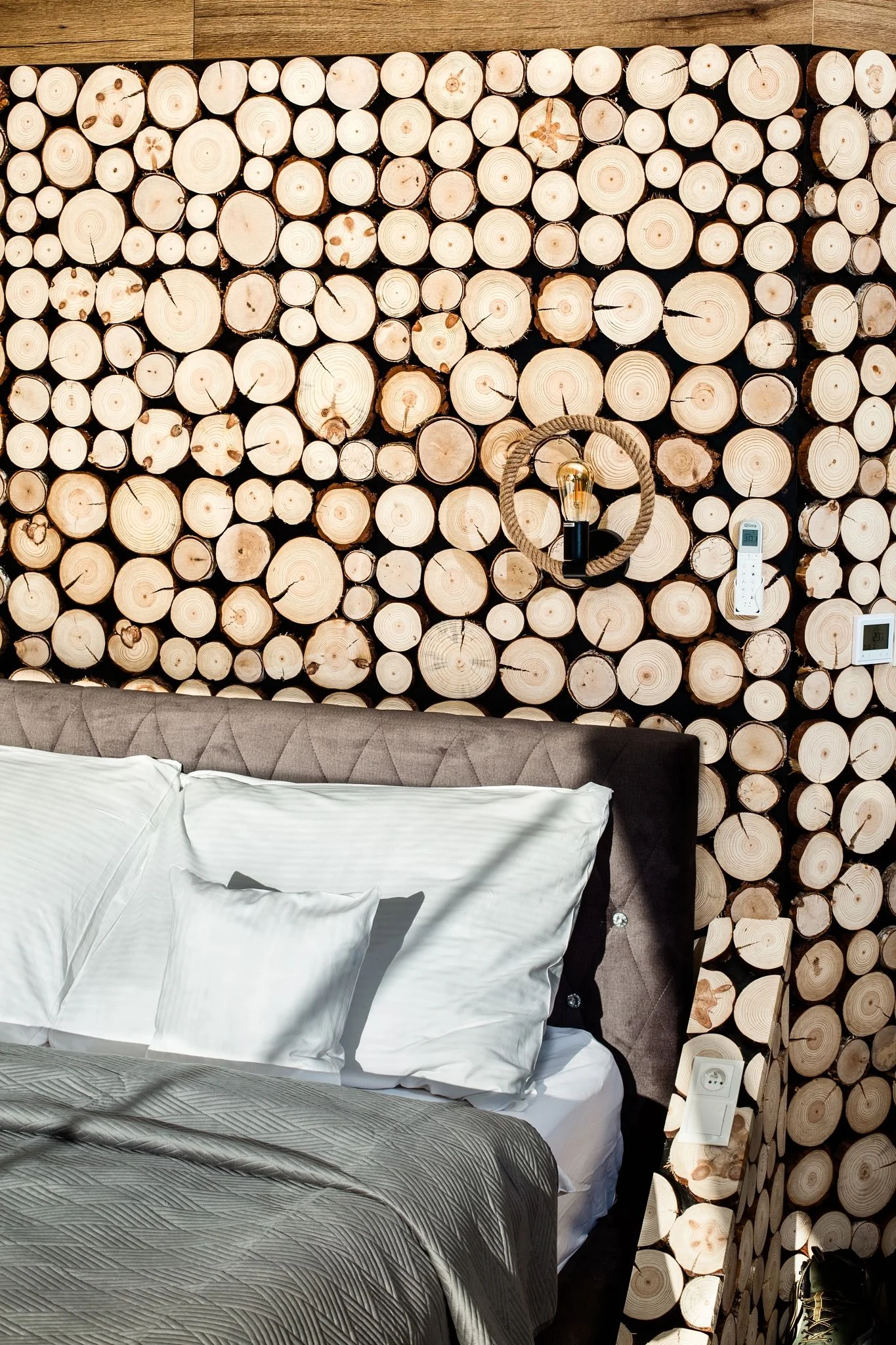 Glamping v Beskydech se snídaní i wellness: ubytování v luxusní kopuli, sauna a termální bazén