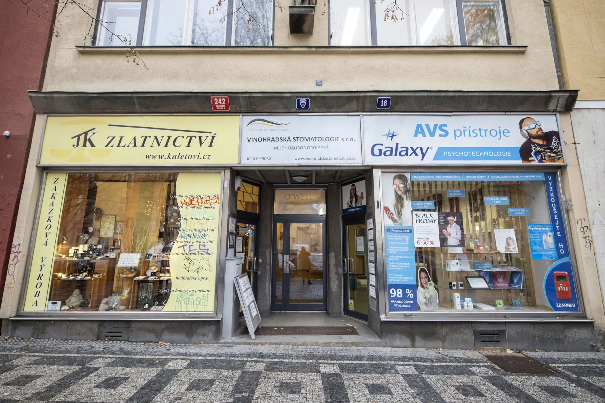 Balíčky pro ženy i muže: královská péče či O'Well vč. masáže, koupele a zábalu