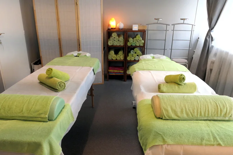 Kosmetické ošetření s liftingovou či tělovou masáží, nebo třífázová mezoterapie