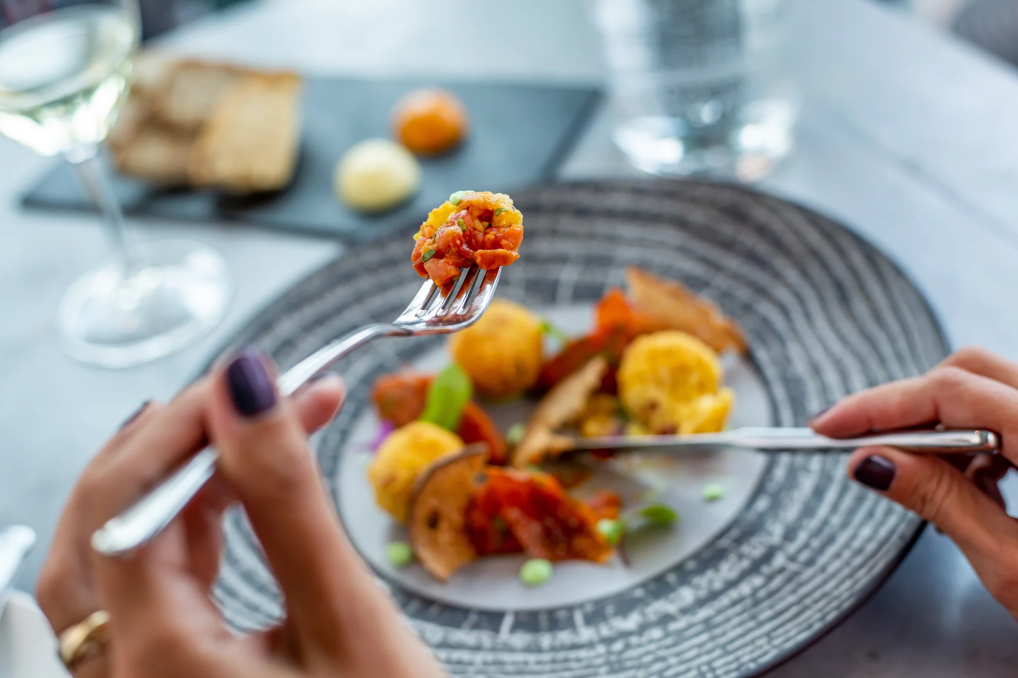 Čtyřchodové obědové menu v restauraci Ginger & Fred v Tančícím domě pro 1 nebo 2 osoby