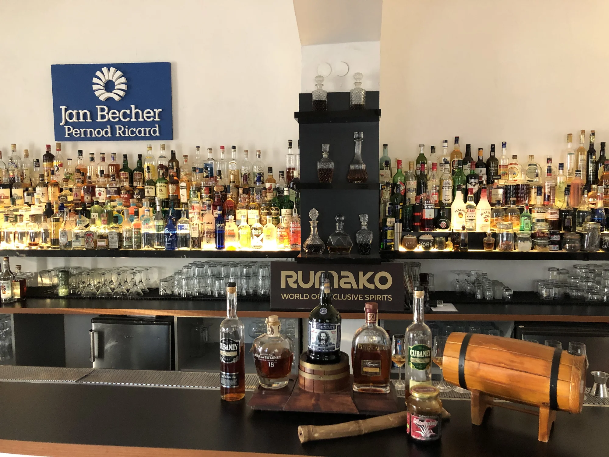 Namíchejte si osobní blend rumů: 2hodinový kurz s degustací a lahvičkou vlastního rumu