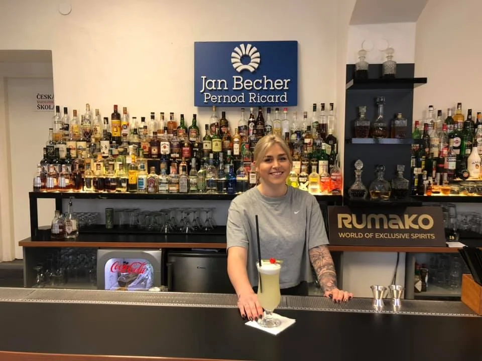 Barmanský jednodenní minikurz pro 1, 2 nebo 4 osoby