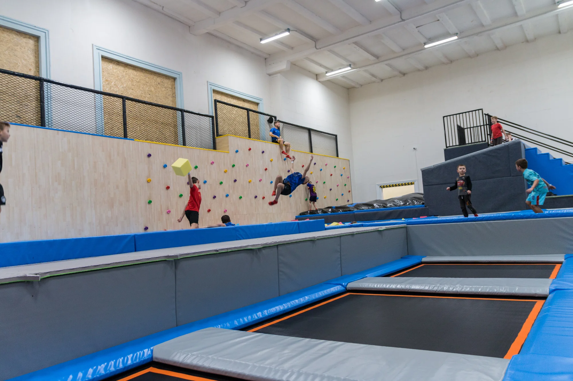 Pojďte si zaskákat: 75min. vstup nebo narozeninová oslava v liberecké Urban Jump Aréně