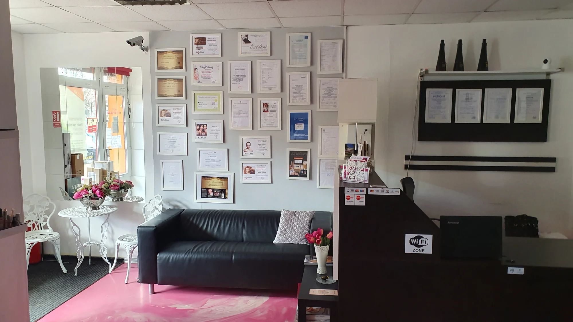 Krásné a výrazné obočí: vláskování nebo-li 3D microblading vč. anestezie