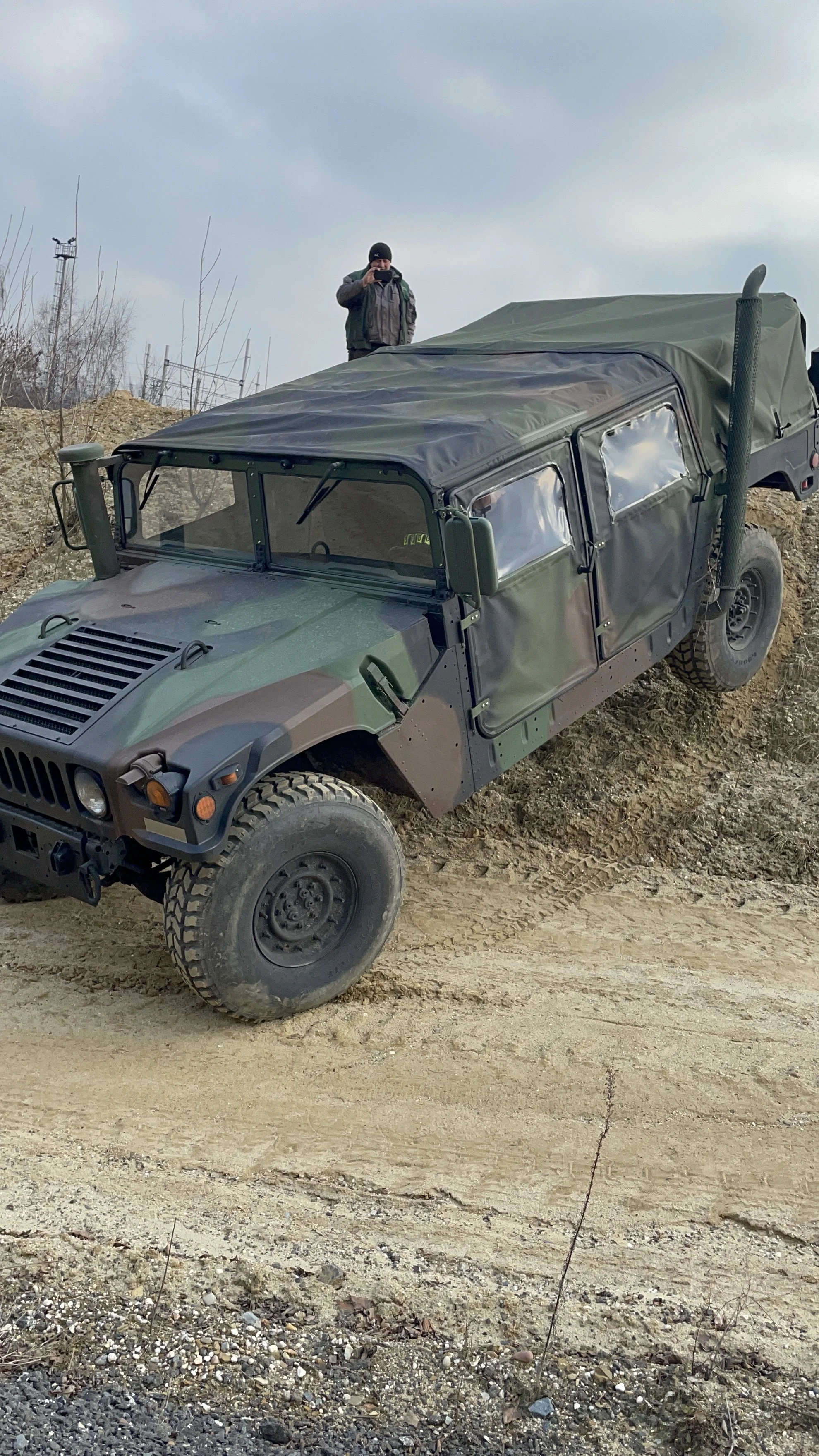 Drsná jízda terénním vozem Hummer H1: 15–60 min. spolujízdy či řízení