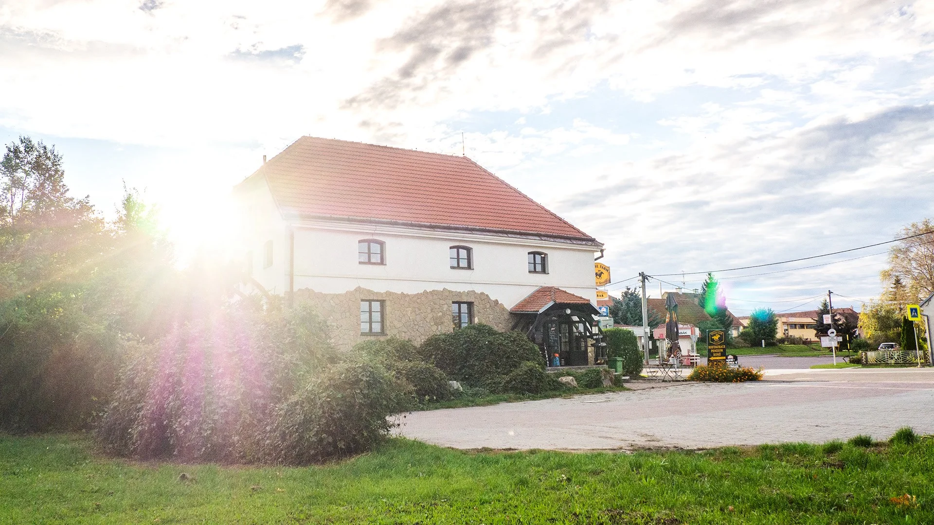 Pobyt na farmě u Znojma: až 15 dní se snídaní či polopenzí i projížďkou v koňském sedle nebo kočáře