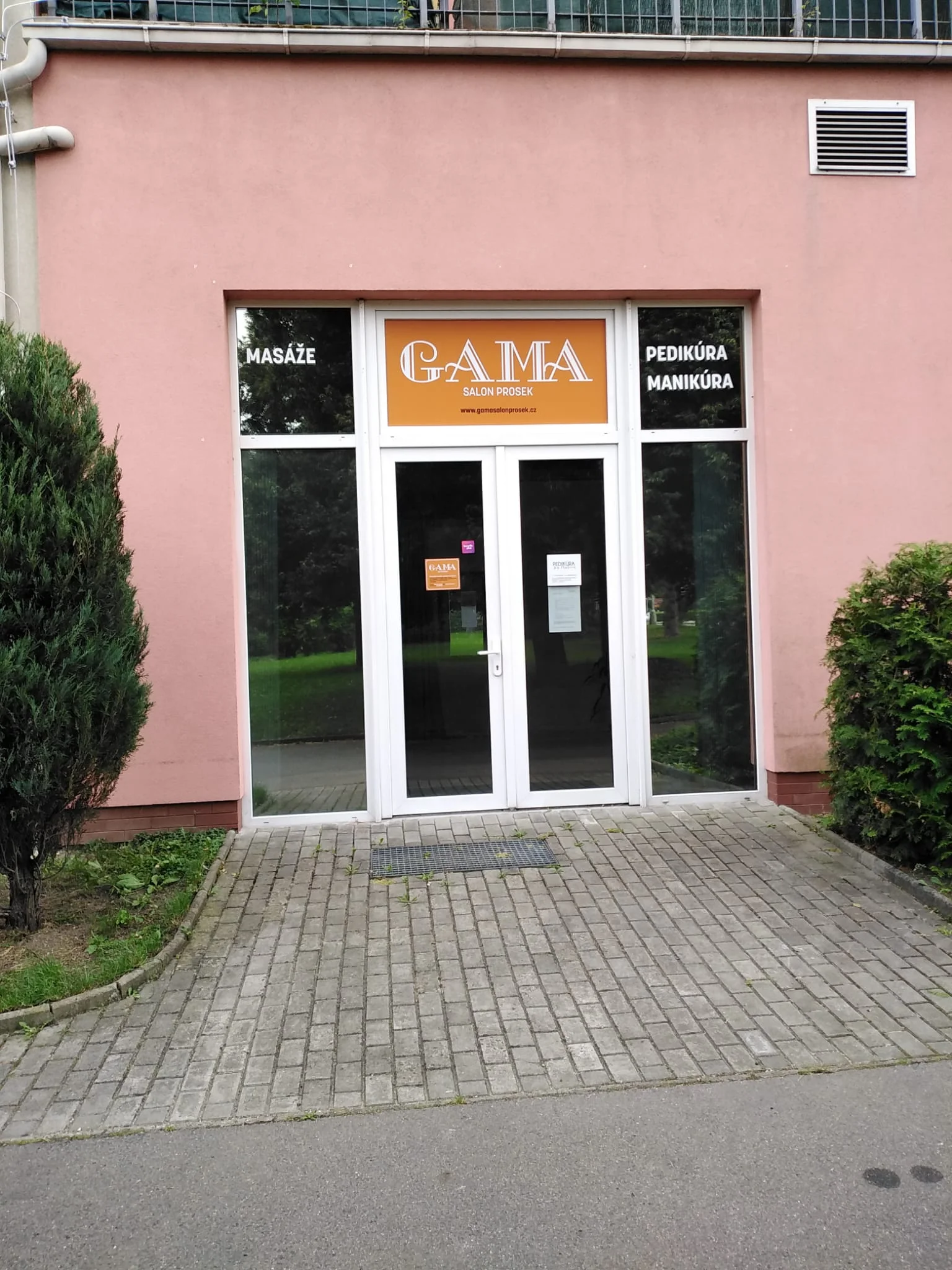 30–60minutová masáž podle výběru v salonu Gama na Proseku