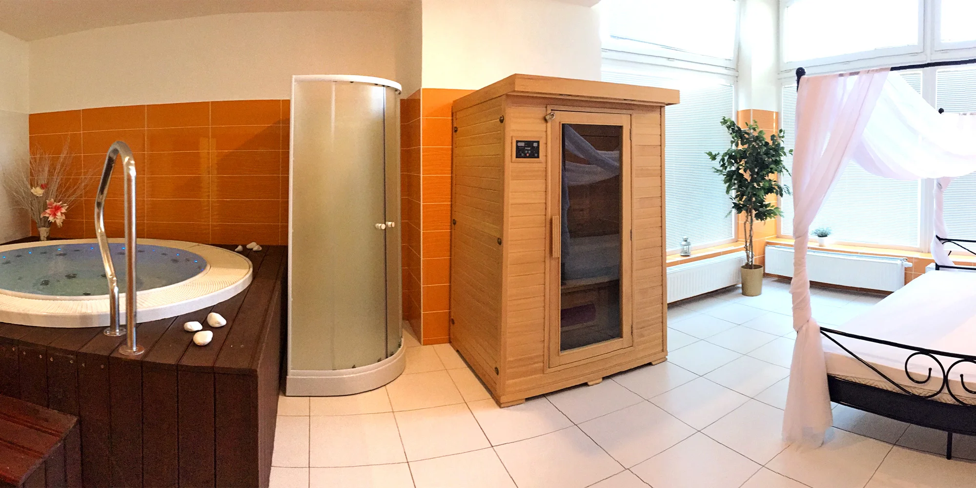 Relax na 60 nebo 120 minut: privátní wellness s dvouchodovým menu a lahví sektu pro pár