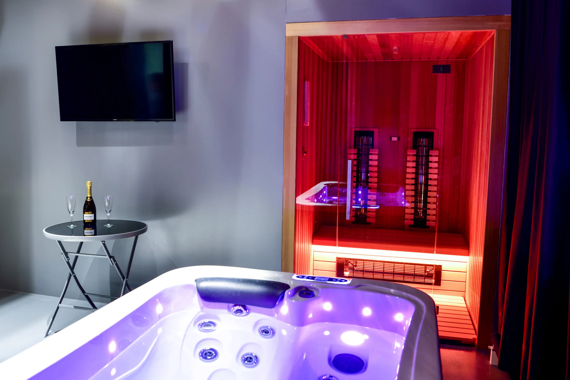 60–120 minut v privátním Luxury Spa s vířivkou, infrasaunou, saunovým světem i občerstvením