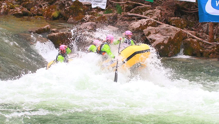 Adrenalin na řece: rafting, kajaky a kanoe v Rakousku s veškerým vybavením a možností dopravy i ubytováním