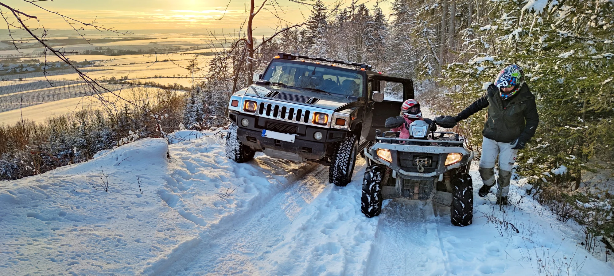 15 až 60 minut adrenalinu: jízda s instruktorem v Hummer H2