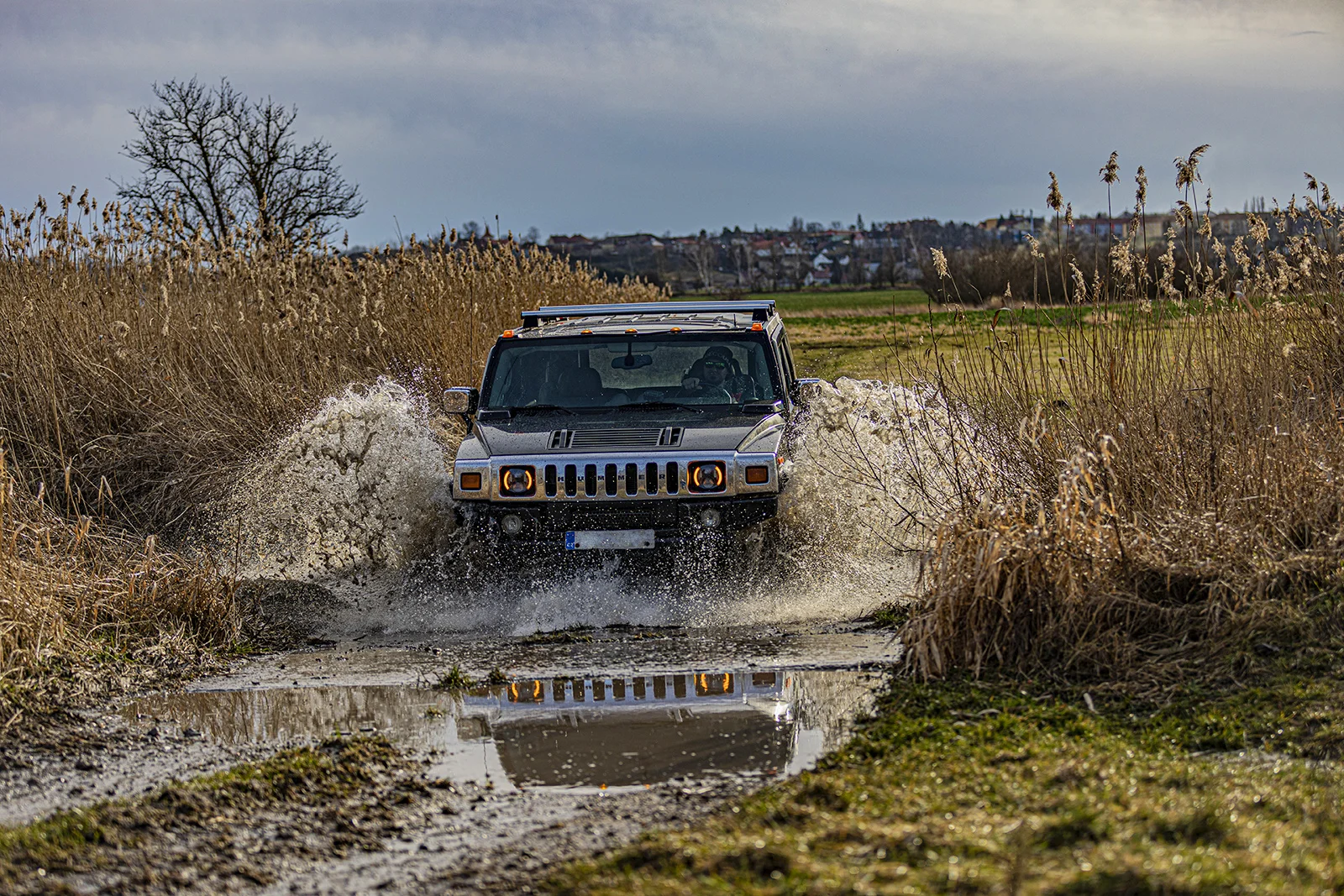 15 až 60 minut adrenalinu: jízda s instruktorem v Hummer H2