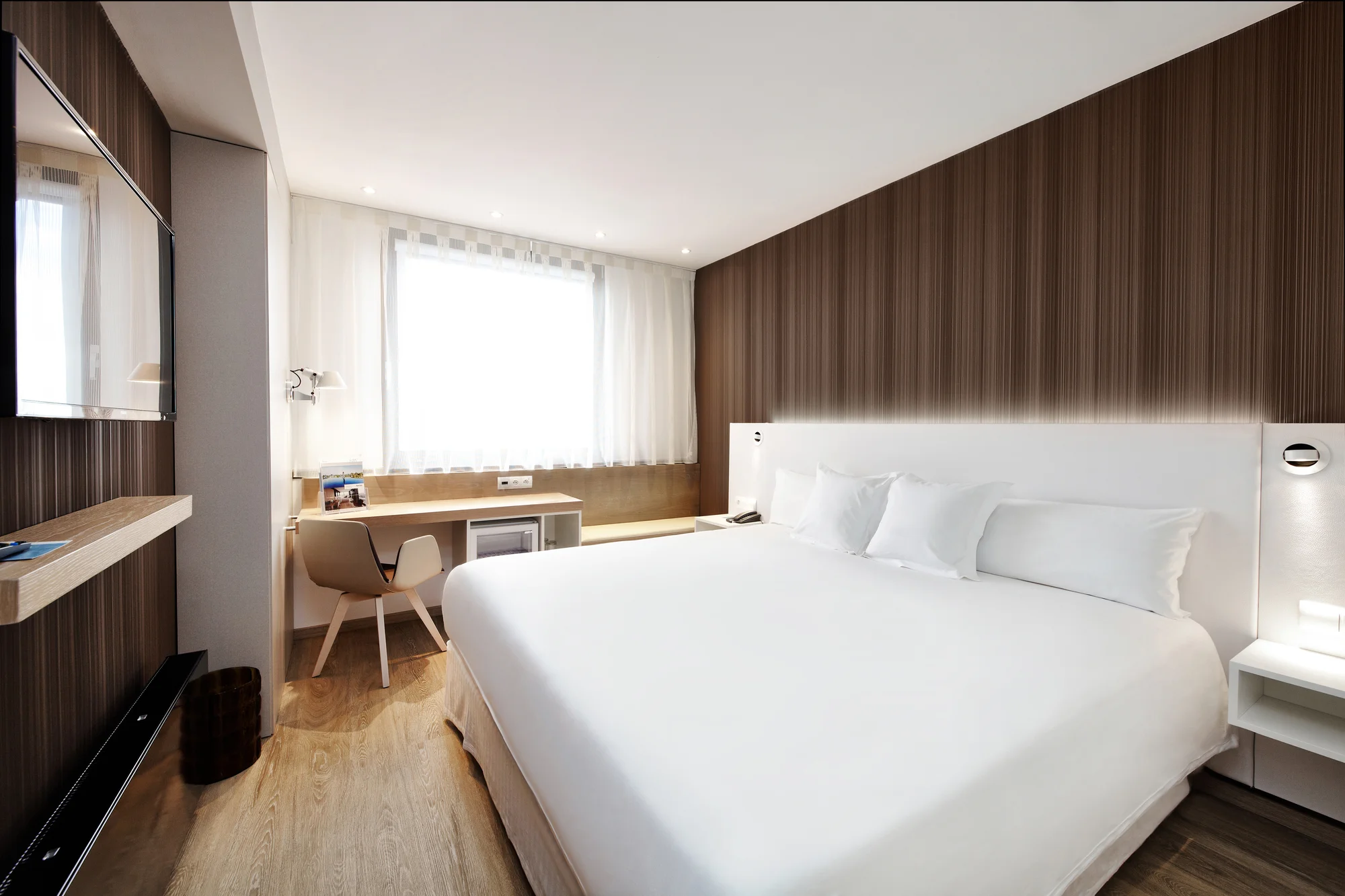 4* luxus v Praze pro pár i rodinu: snídaně či polopenze a moderní pokoje, do konce srpna možnost parkování zdarma