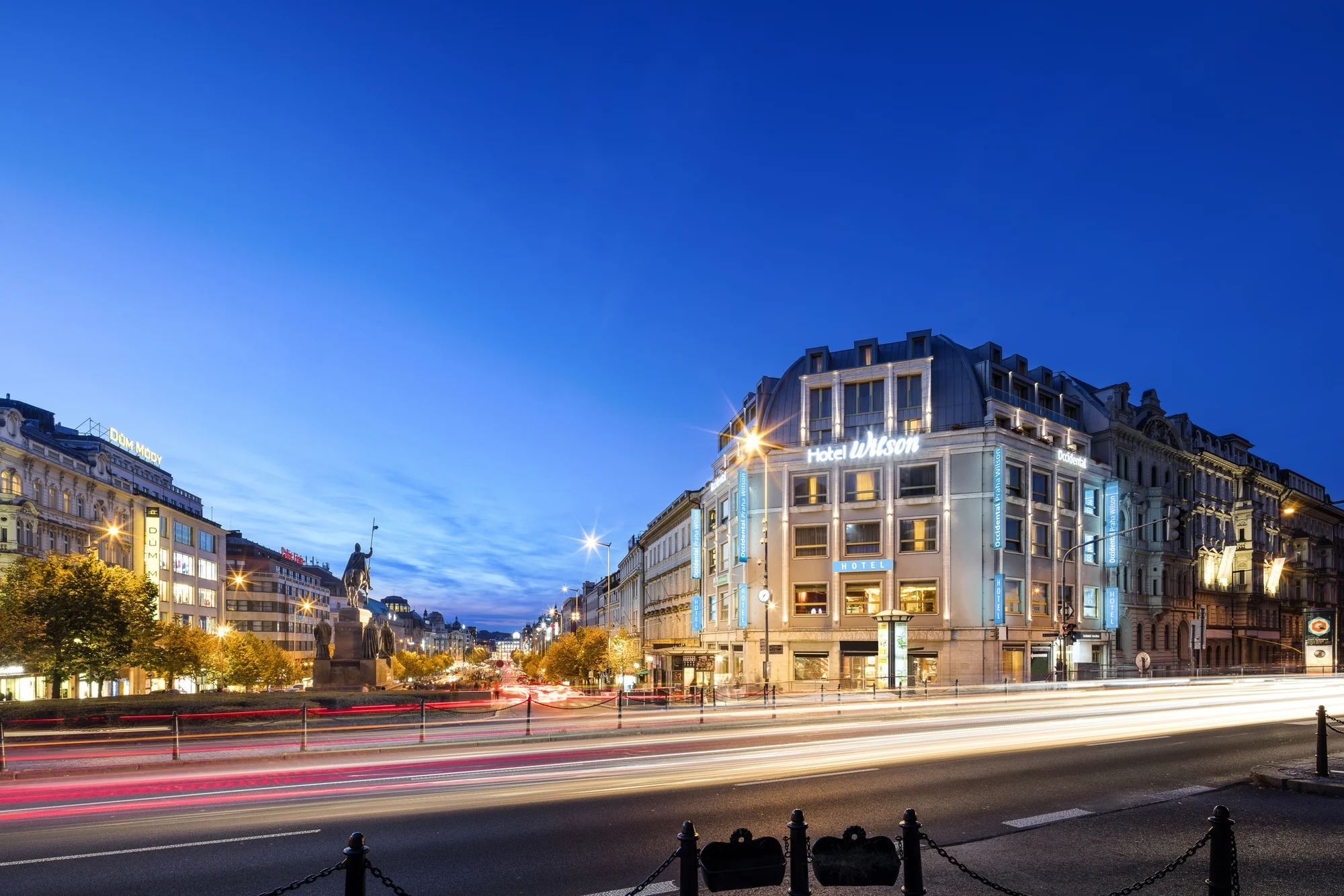 Čarokrásný pobyt se snídaní přímo na Václavském náměstí: 5* hotel ukrývající nebývalý luxus