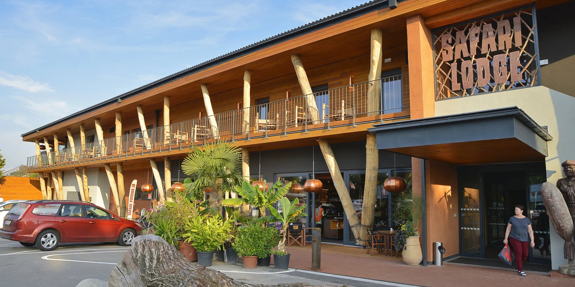 Afrika ve Dvoře Králové: 4* hotel v Safari Parku se snídaní a vstupem do safari
