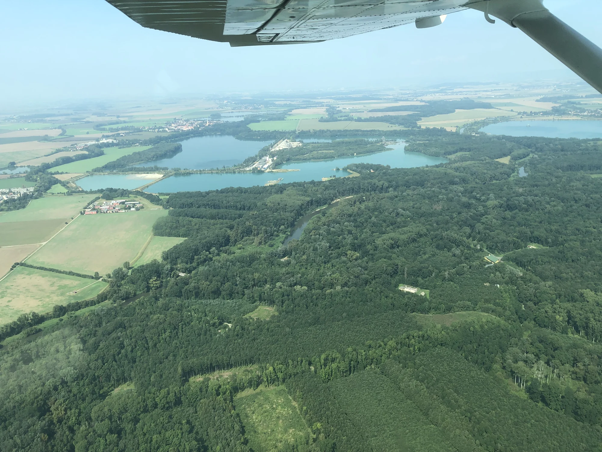 Vyhlídkový let v letadle Cessna 207 nad „zakázanou přehradou“ u Vyškova