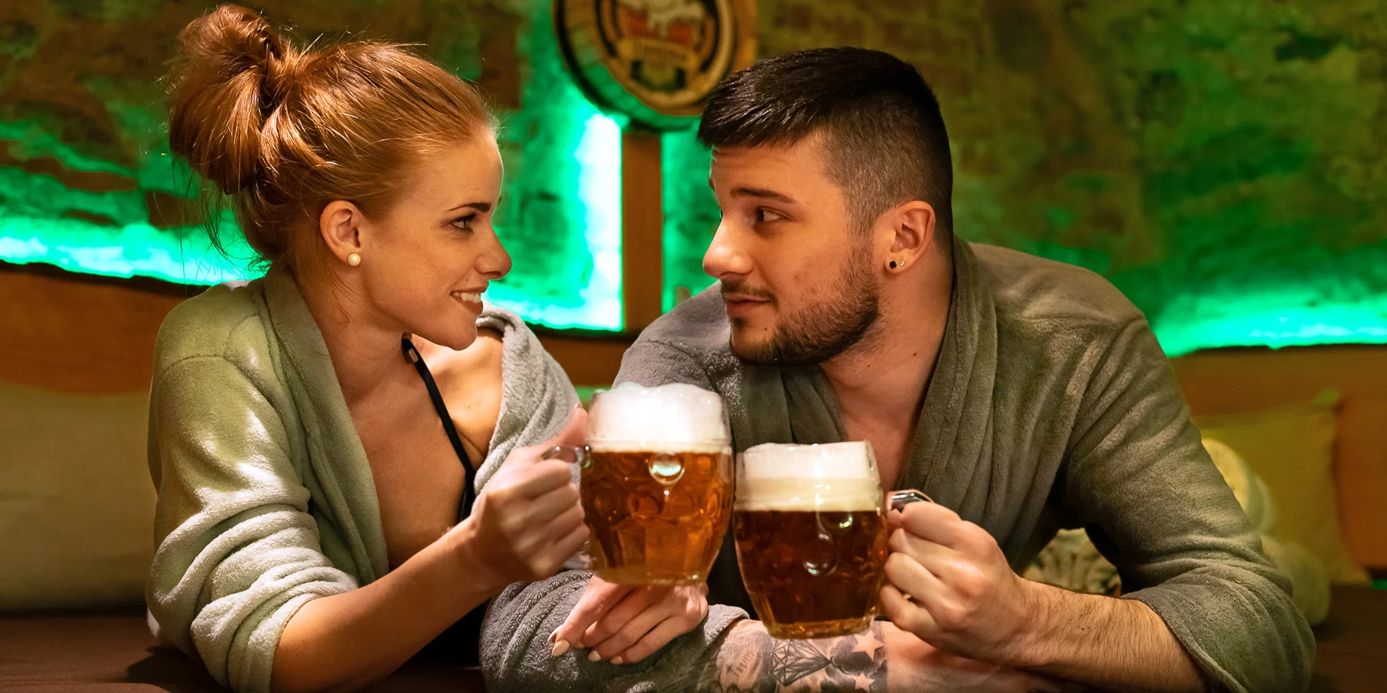 90minutový relax pro 2-4 osoby: privátní pivní lázeň, prohřívací kabina i občerstvení, pivní sůl a pěna jako dárek