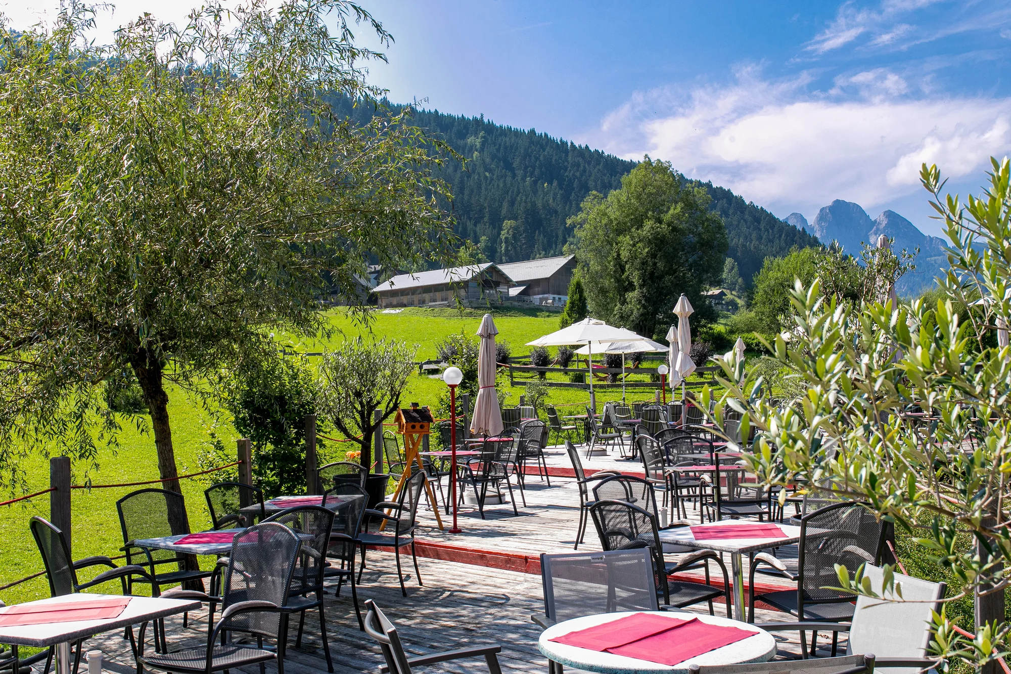 Dovolená v regionu Dachstein: hotel s polopenzí či all inclusive, neomezený wellness, letní karta hosta plná výhod