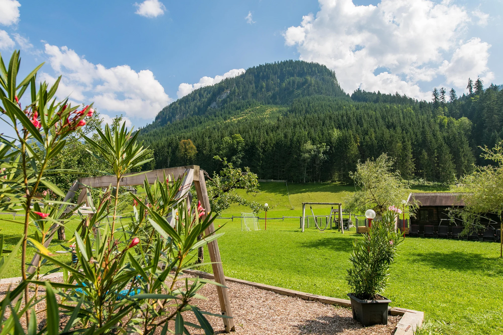 Dovolená v regionu Dachstein: hotel s polopenzí či all inclusive, neomezený wellness, letní karta hosta plná výhod