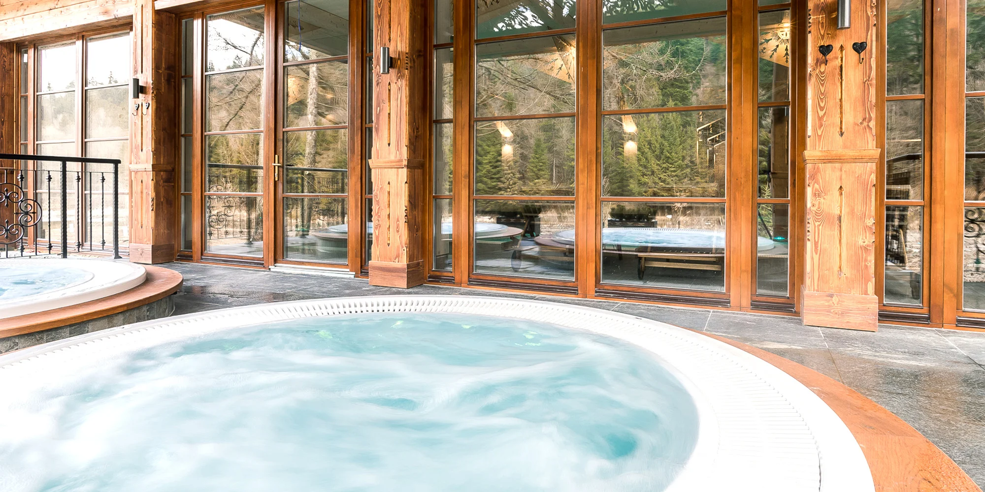 Objevujte krásy polských Beskyd: 5* hotel u lesa a řeky, jídlo a neomezený wellness