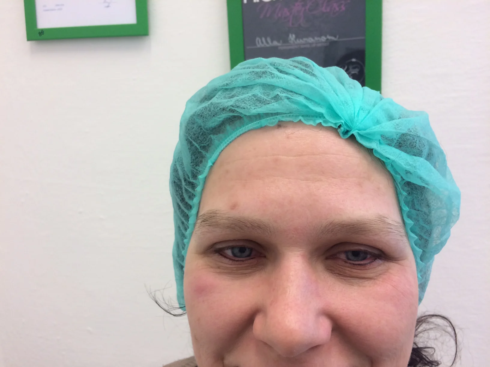 Permanentní make-up: horní i dolní oční linky, pudrové obočí, microblading či rty