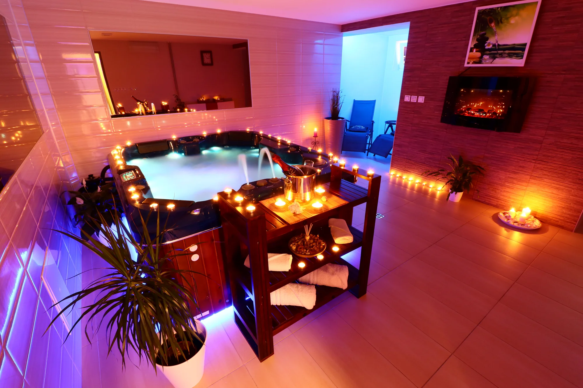 Privátní wellness: finská sauna nebo vířivka na 60 nebo 120 minut pro 2 osoby