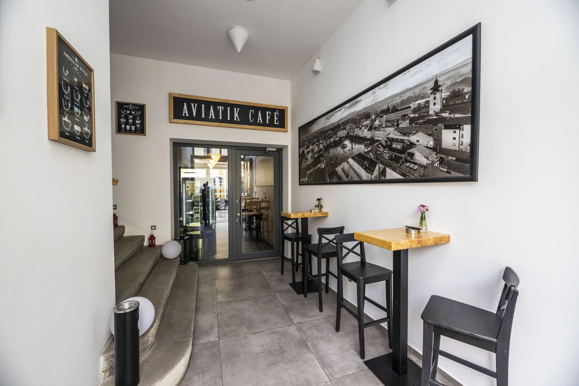 Otevřený voucher na celé menu v kavárně v centru Budějovic: 200-400 Kč