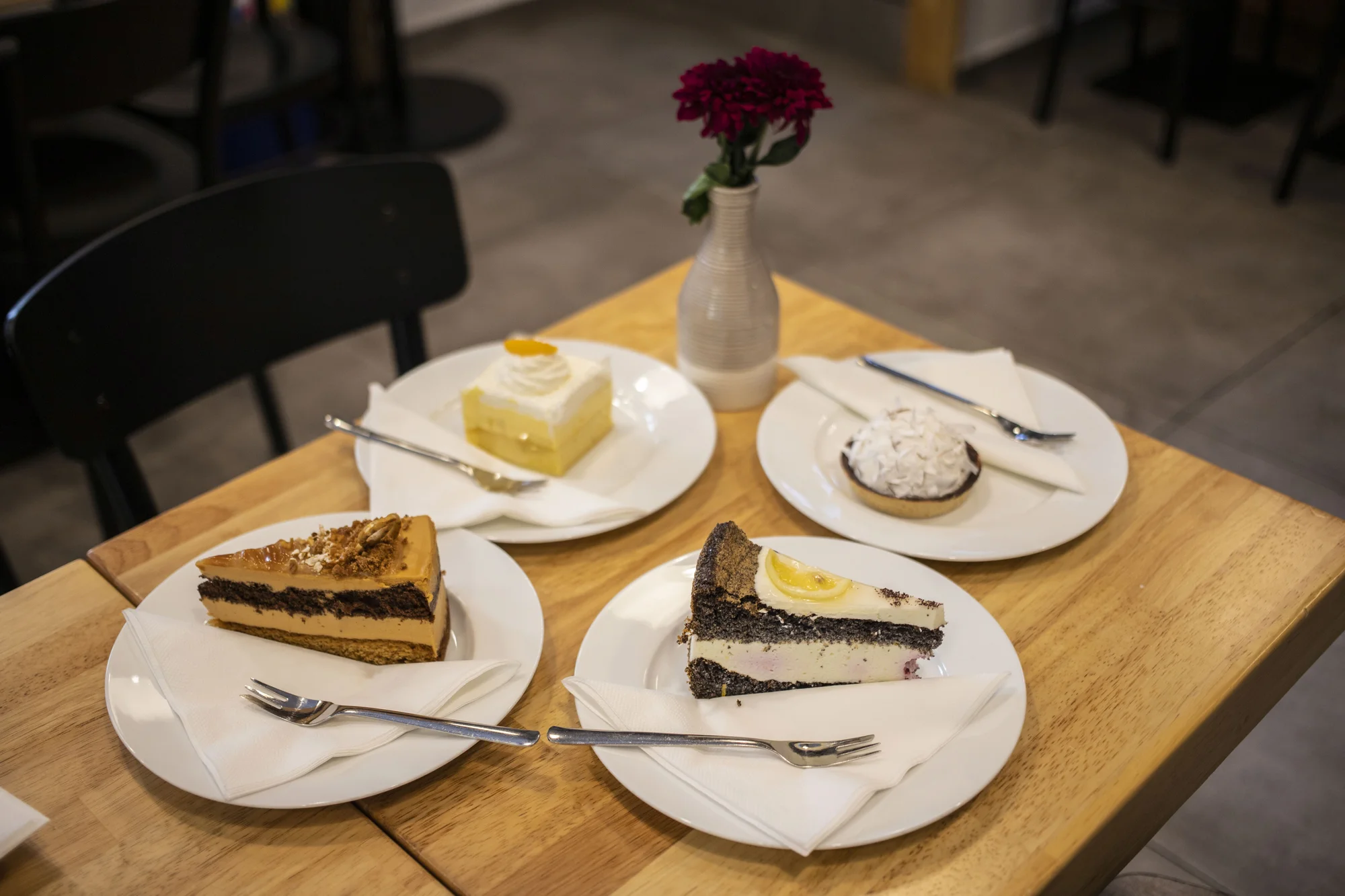 Otevřený voucher na celé menu v kavárně v centru Budějovic: 200-400 Kč