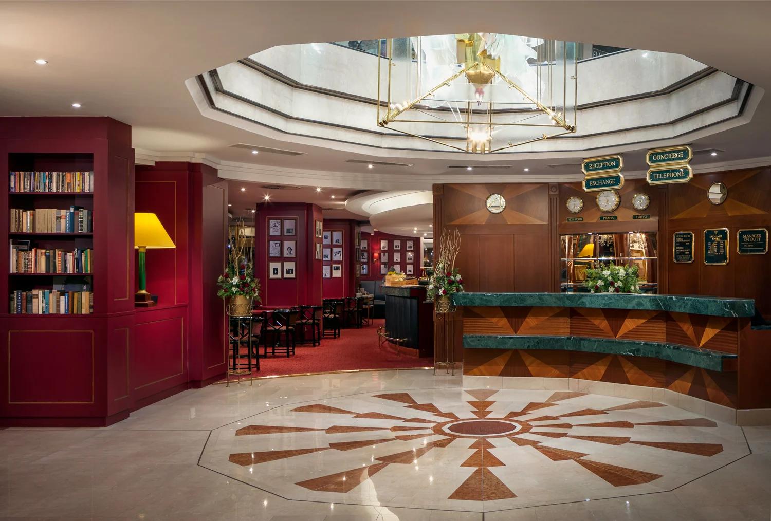 Luxusní hotel u Václavského náměstí: pokoj Deluxe, snídaně, parkování i pozdní check-out