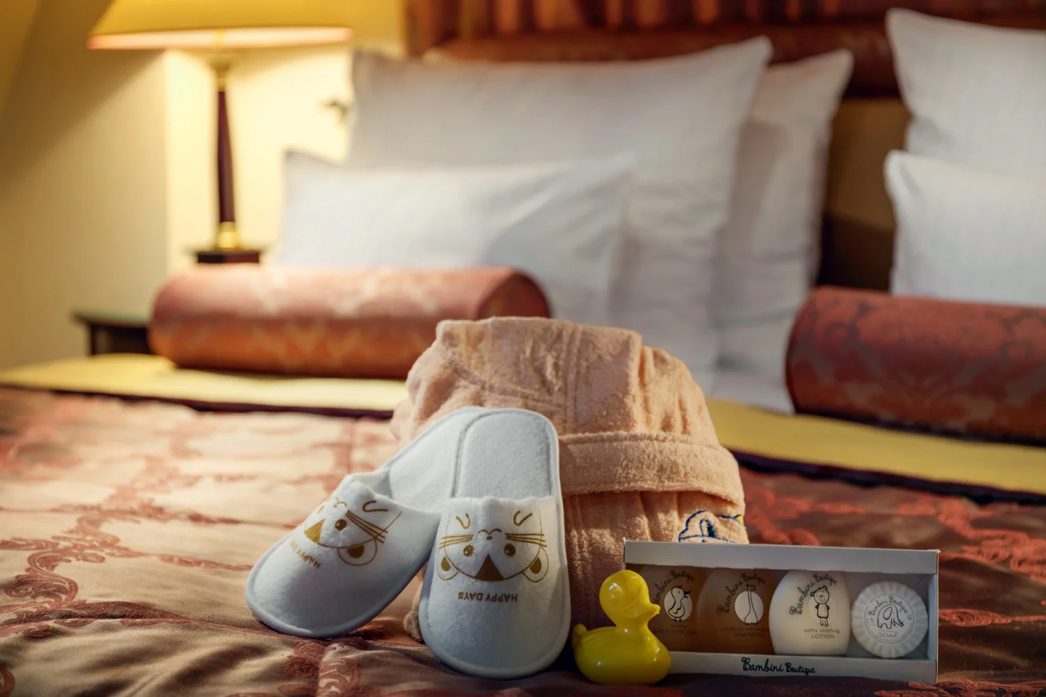 Luxusní hotel u Václavského náměstí: pokoj Deluxe, snídaně, parkování i pozdní check-out
