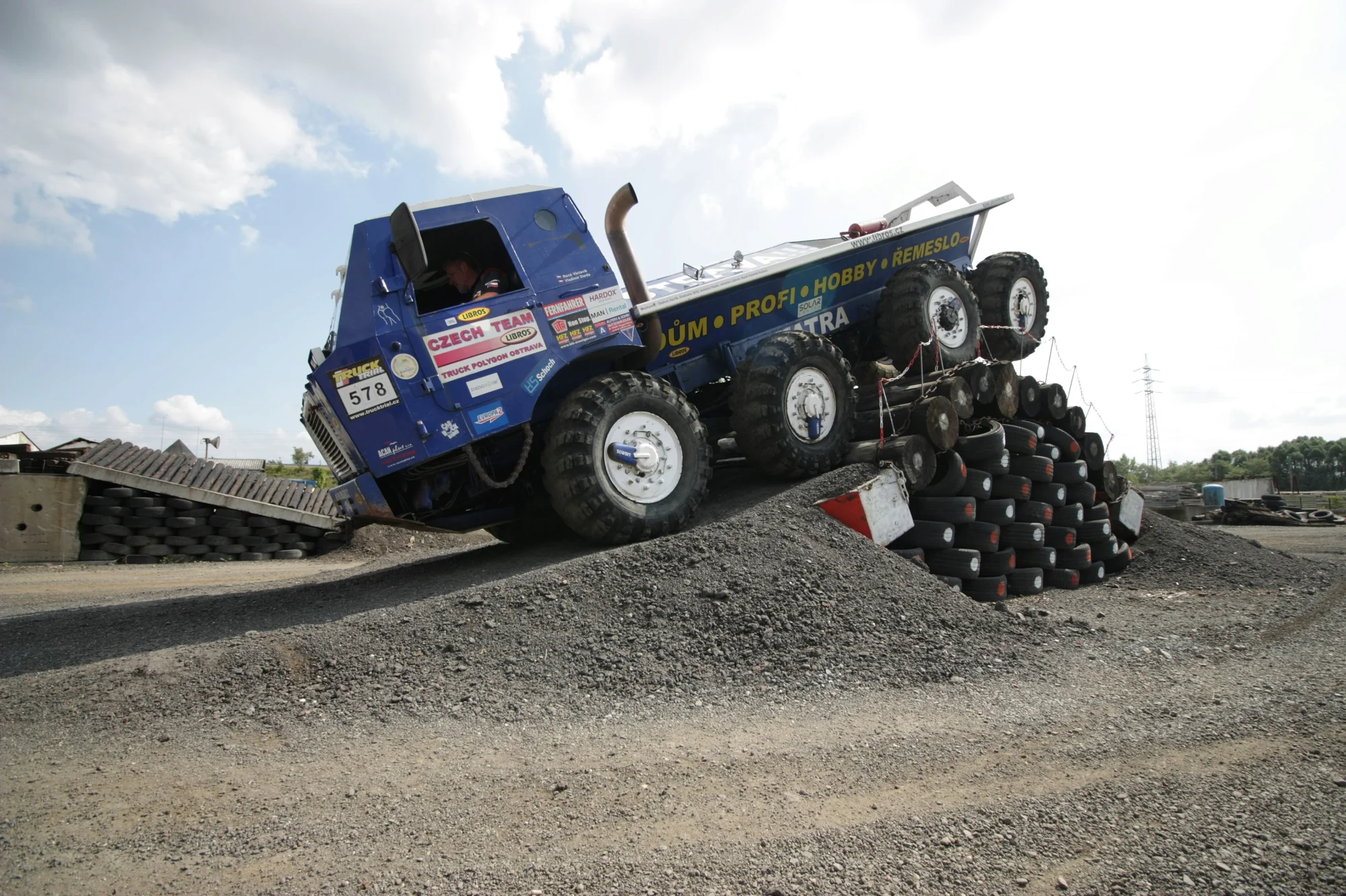 15–60 minut drtivé jízdy v kabině giganta Tatra 813 8x8 Truck Trial
