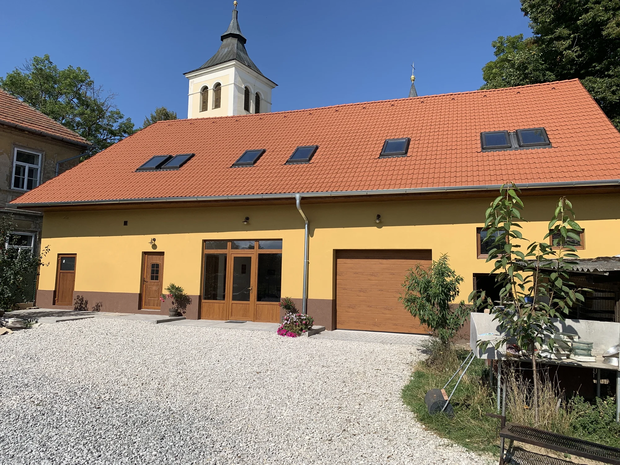 Pobyt na statku pod Brdy: vybavené apartmány až pro 5 osob i vyjížďka na koních