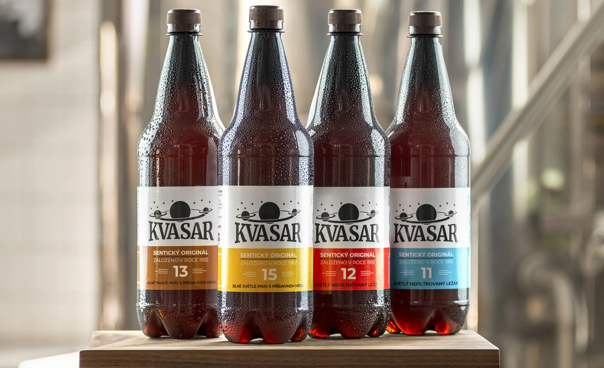 Na den sládkem v pivovaru Kvasar pro 1-4 osoby: neomezené popíjení, 15 l piva domů a oběd