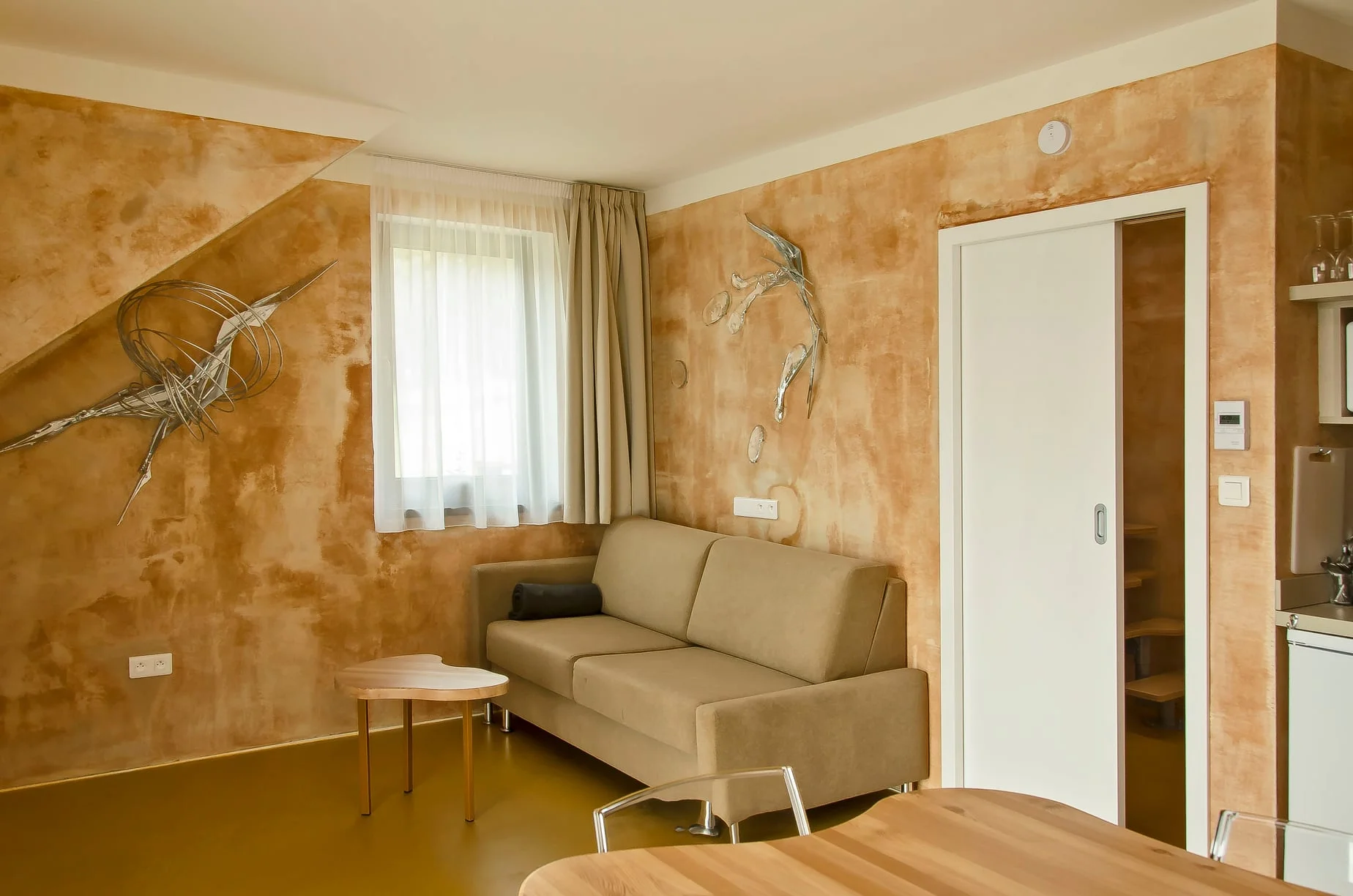 Krásné apartmány uprostřed Hrubého Jeseníku: kuchyňka i krytá terasa