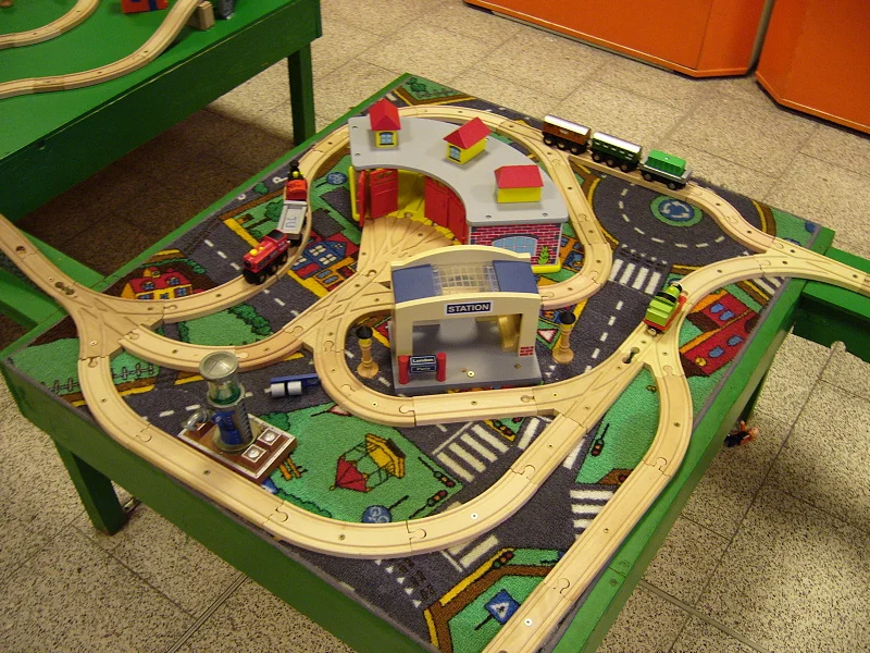 Celodenní vstup do Modelového světa v centru Brna: vláčky, autodráha, RC auta a další