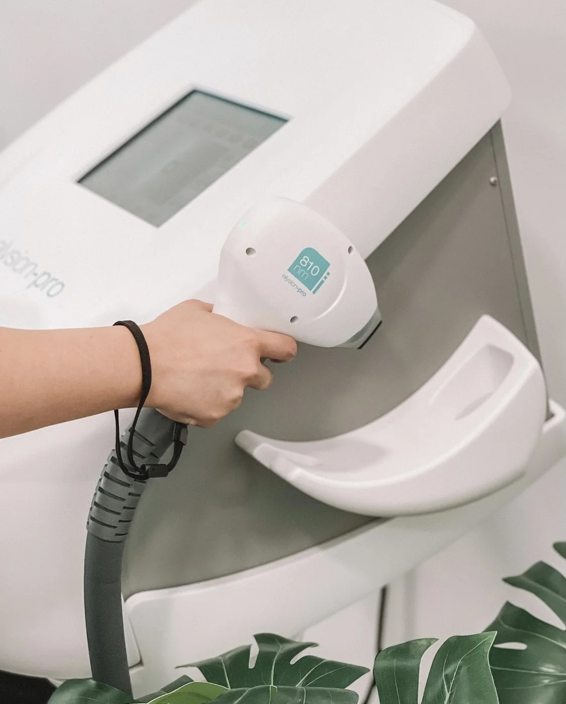 Dejte sbohem chloupkům: laserová epilace přístrojem Elysion Pro