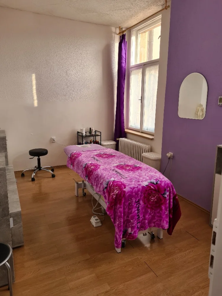 Uvolnění těla i mysli: aroma masáž nebo bylinný rituál z Bali na 70 až 130 minut