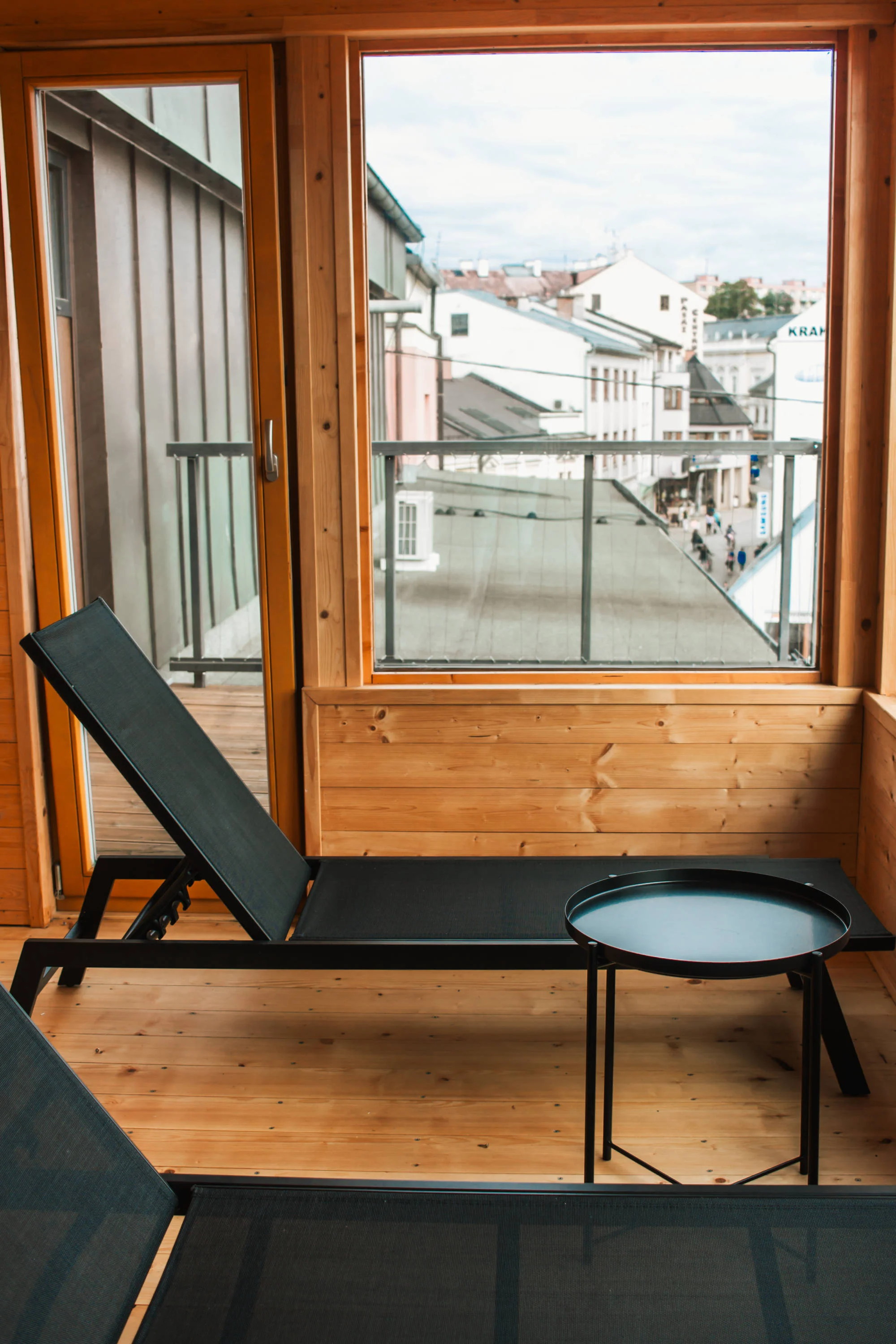 Parádní relax: vstup na 150 min. do saunového světa a lahev sektu pro dva
