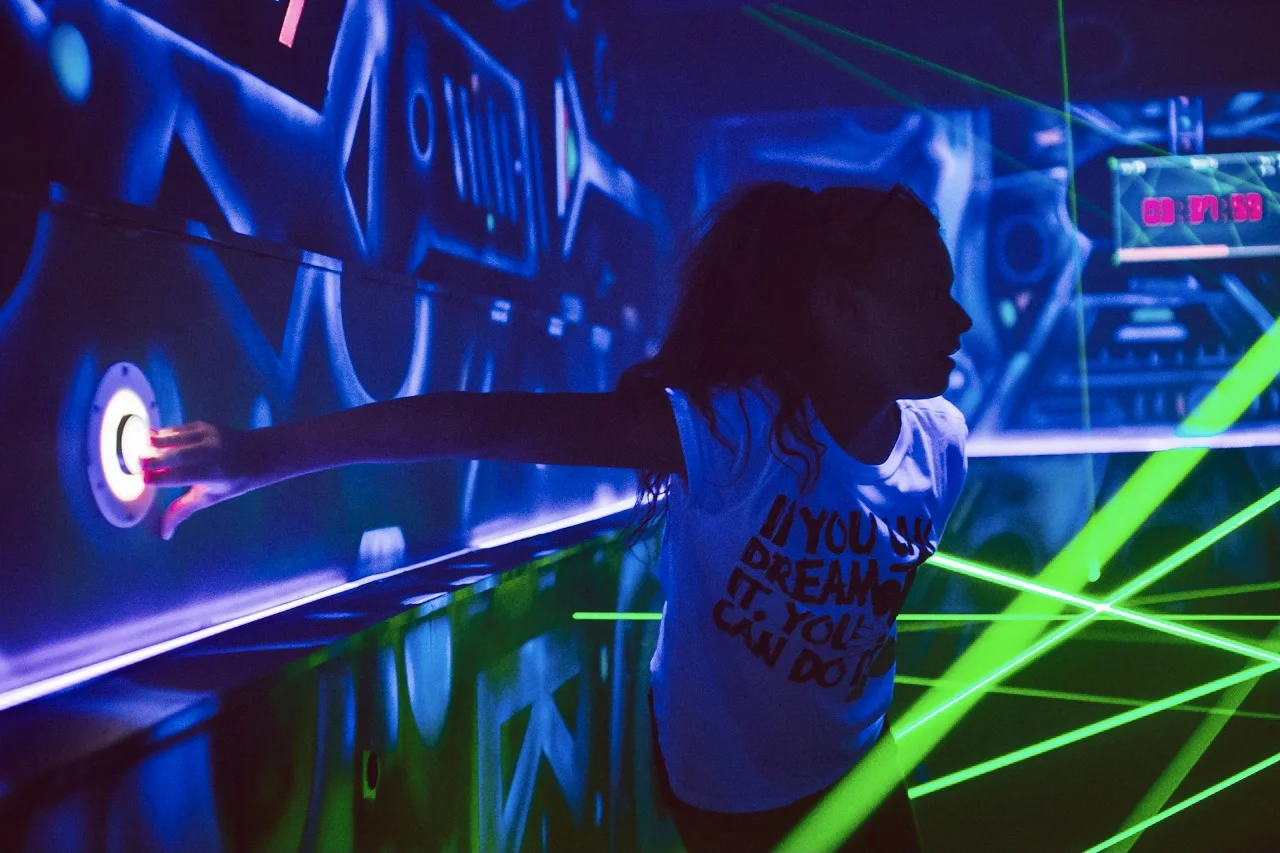 Nové laserové bludiště. Až 2 hry v prvním laserovém bludišti v ČR pro 1–4 hráče