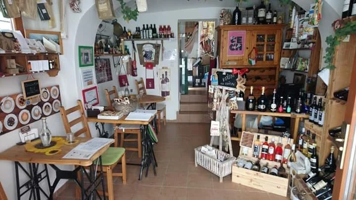 Degustace 12 stáčených italských vín pro jednu až čtyři osoby