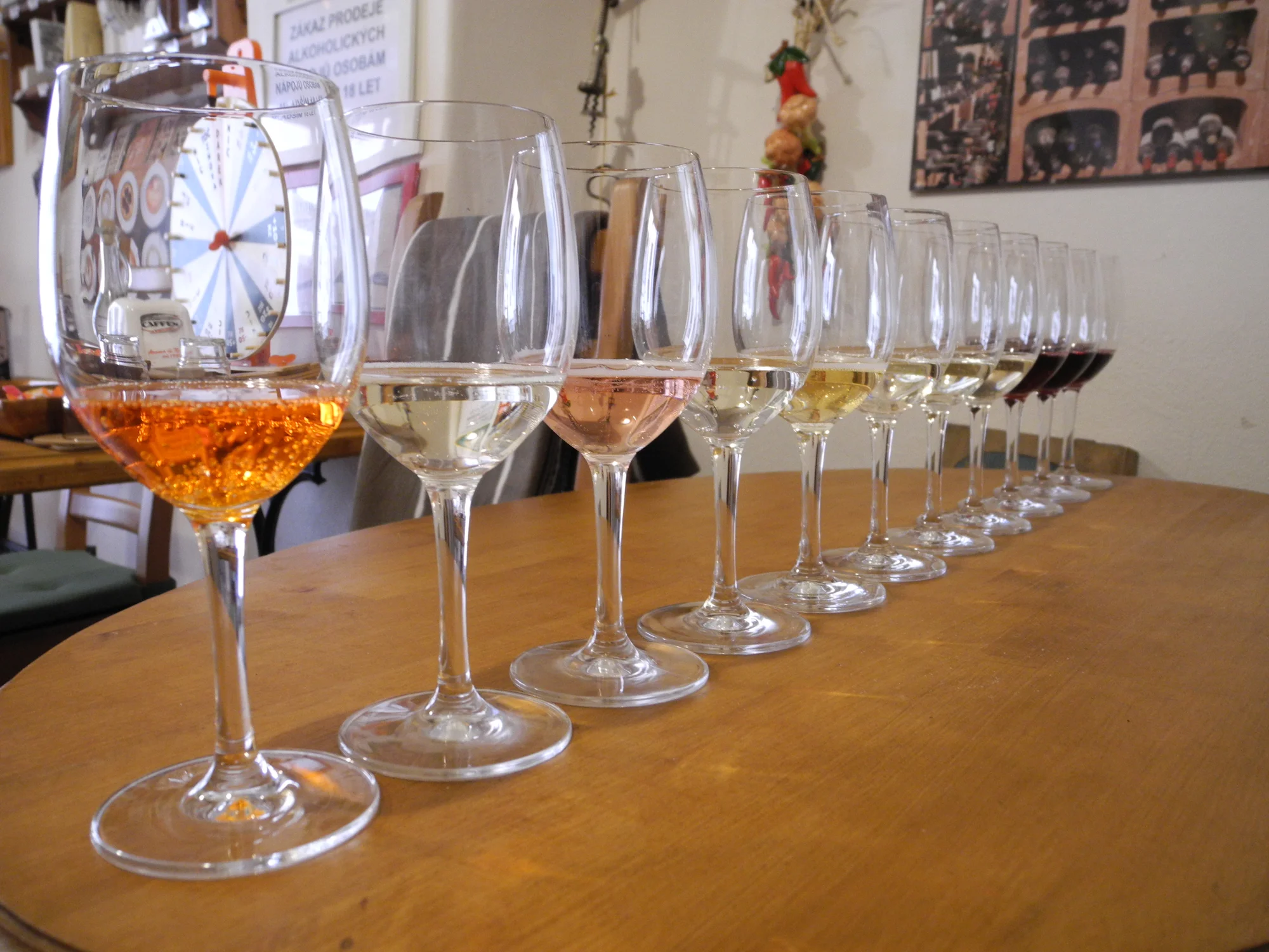 Degustace 12 stáčených italských vín pro jednu až čtyři osoby