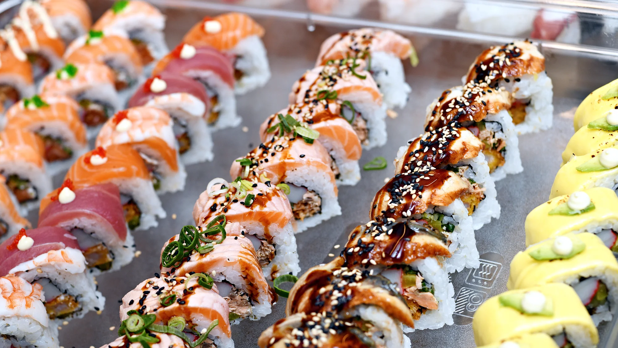 Snězte, co můžete v Bufet GoWok na Smíchově: sushi, wok i grilované speciality a nápoj