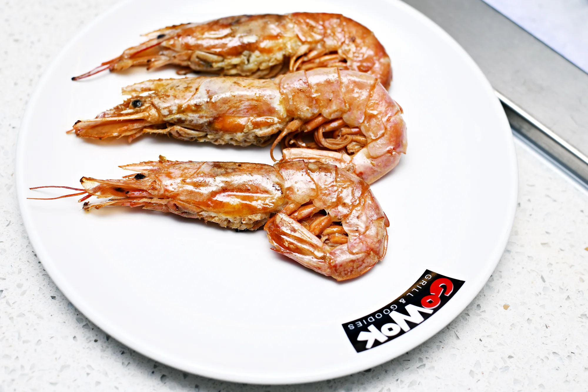 Snězte, co můžete v Bufet GoWok na Smíchově: sushi, wok i grilované speciality a nápoj