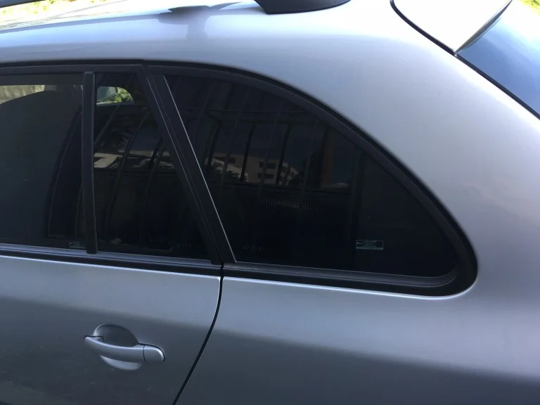 Profi tónování autoskel špičkovými fóliemi Llumar nejen proti slunci