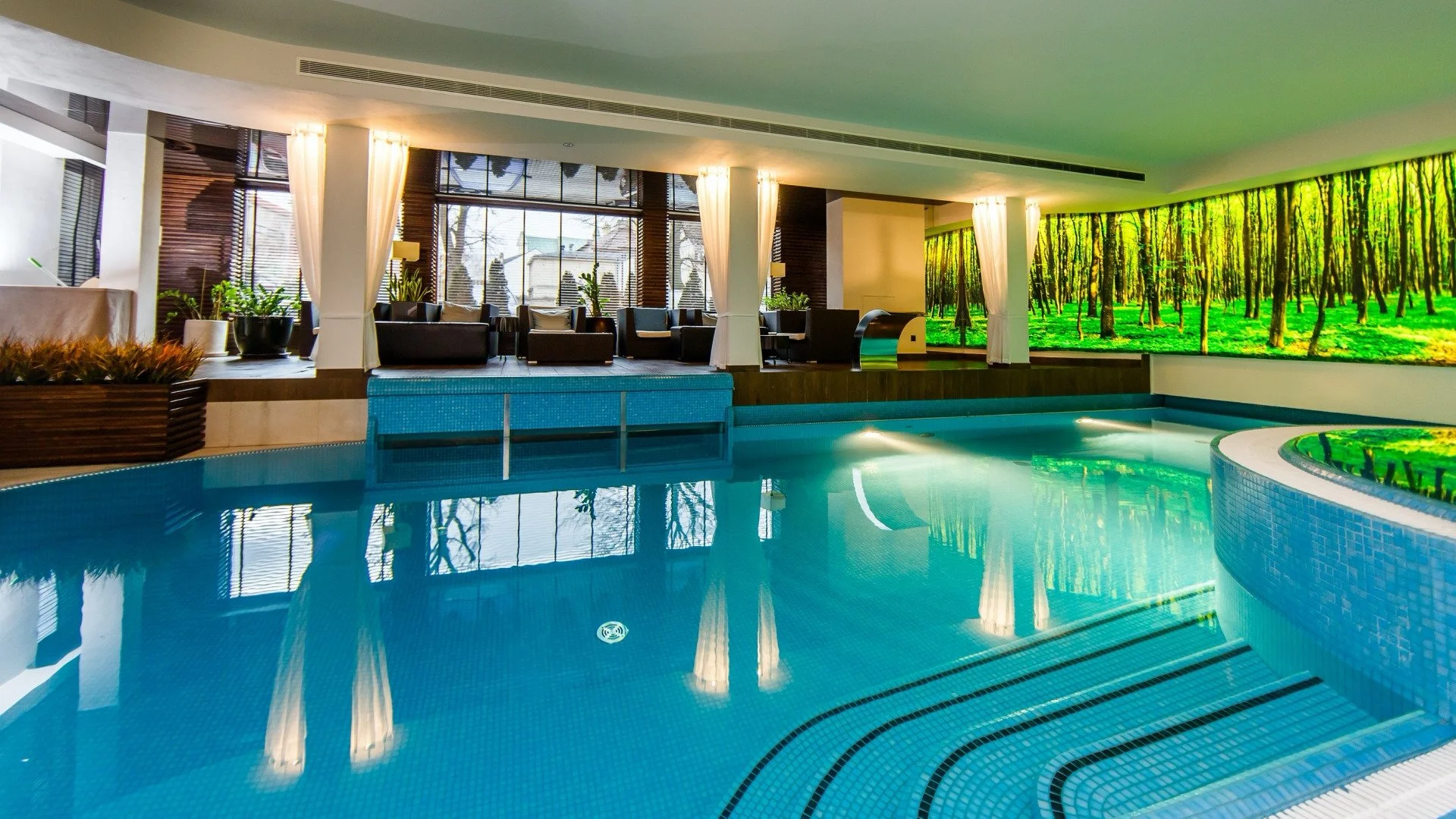 Pohodový pobyt v polském Rzeszówě: neomezený wellness, chutné jídlo i varianty s romantickou večeří